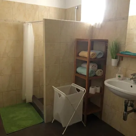 Bestapartman شقة *