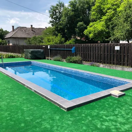 Bestapartman * Balatonboglár